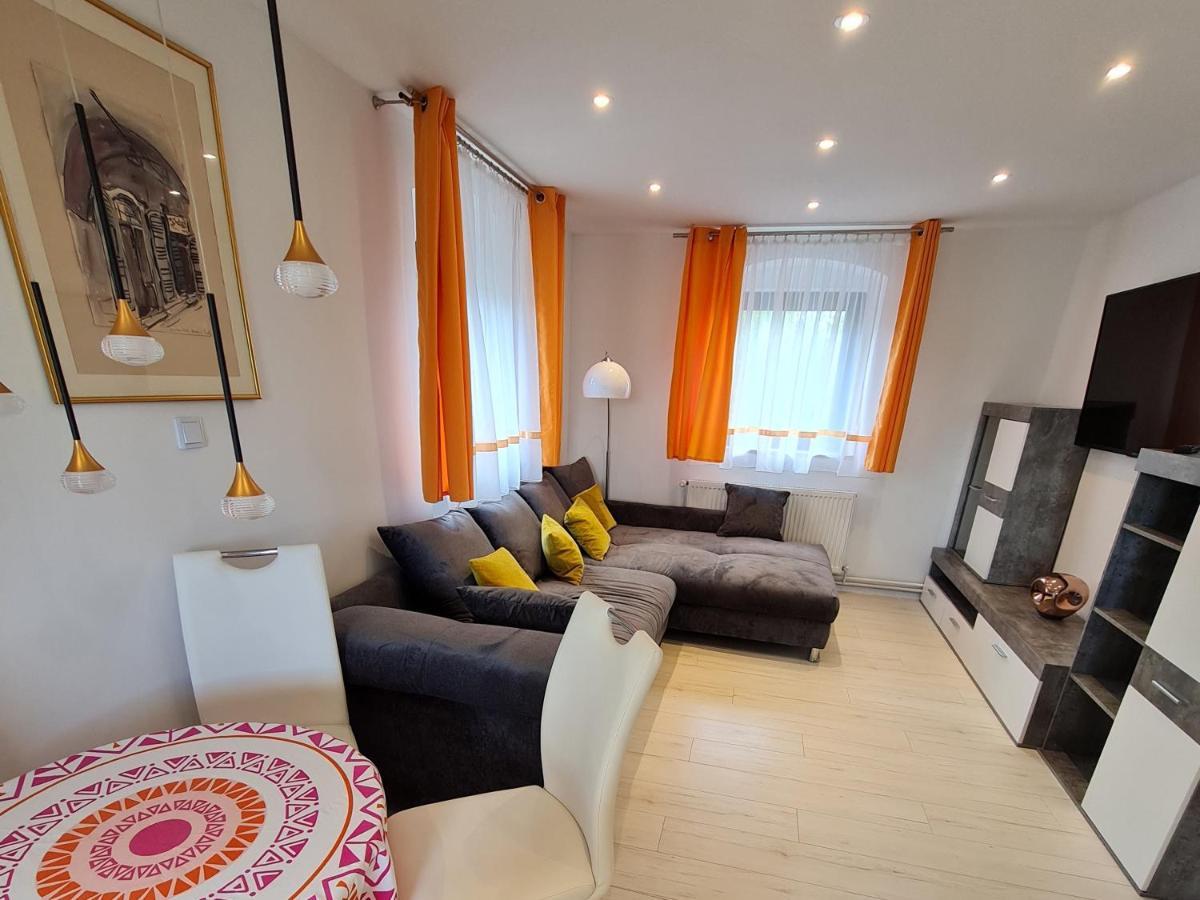 Ferien- Und Businesswohnung Relax Im Ersten Stock Sonnen Exteriér fotografie