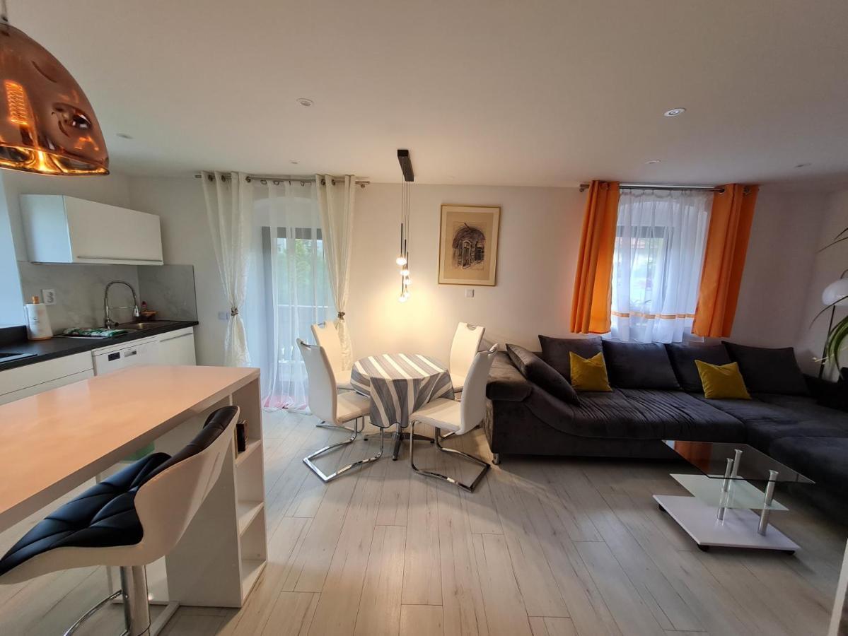 Ferien- Und Businesswohnung Relax Im Ersten Stock Sonnen Exteriér fotografie