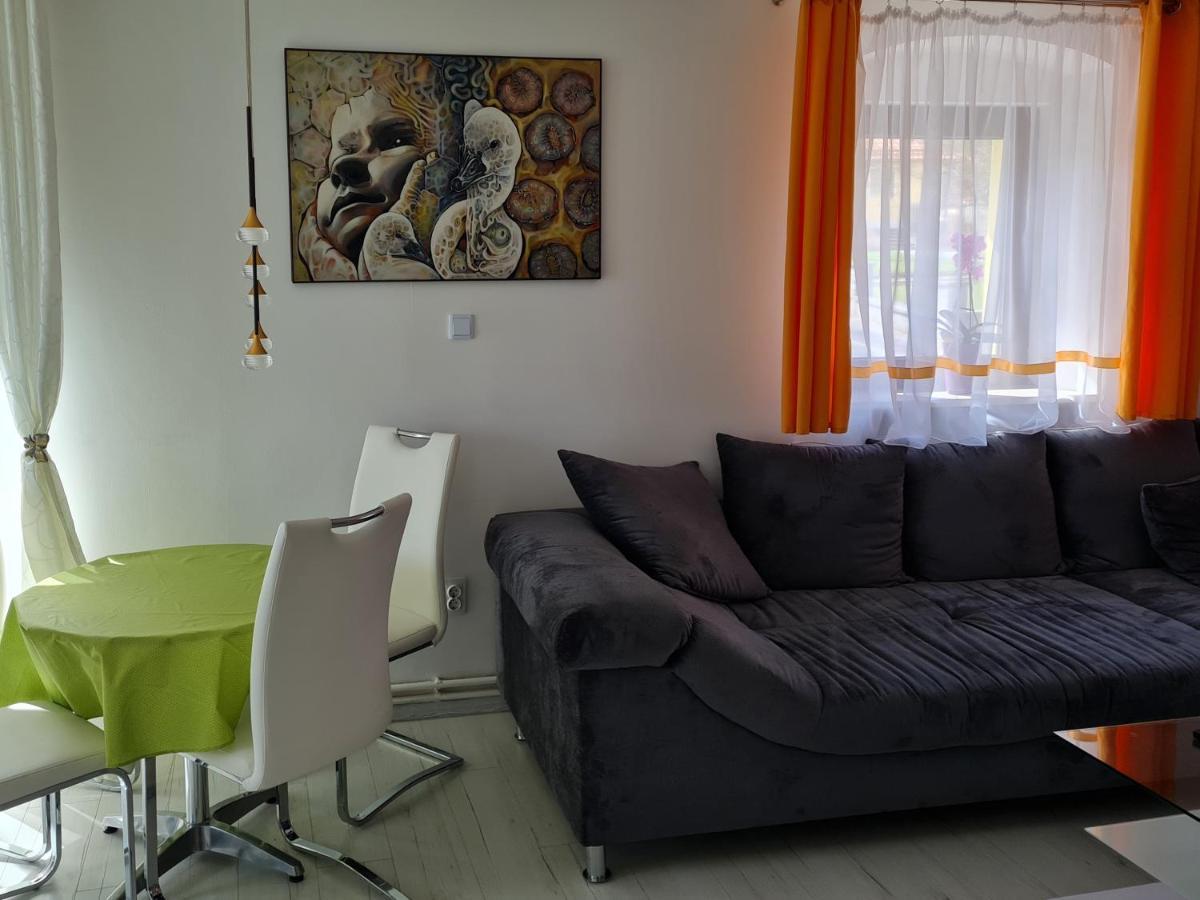 Ferien- Und Businesswohnung Relax Im Ersten Stock Sonnen Exteriér fotografie